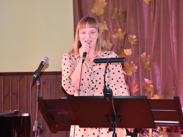 Katarzyna Józefczak (śpiew)